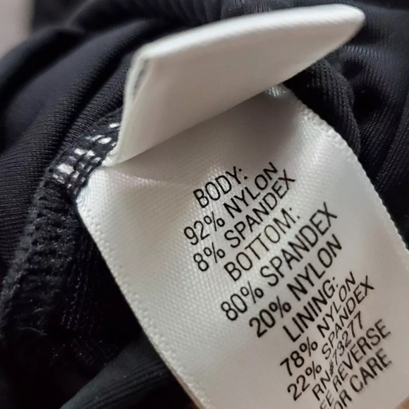 Women’s Croft & Barrow Black One Piece Swimdress - Size 12 - NWT - Picture 8 of 14